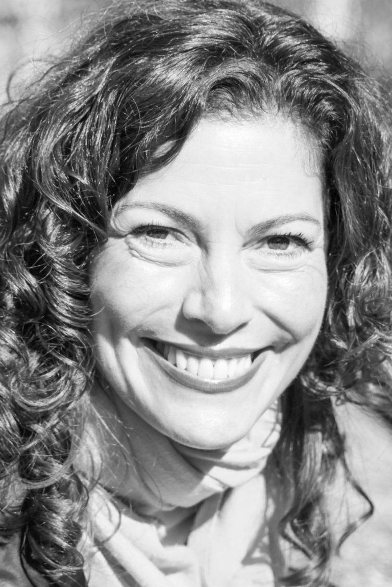 Portrait of your English–Spanish–Portuguese interpreter in Granada